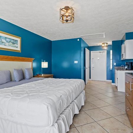 Ocean View Hotel Room With Balcony- King Bed #21 Fort Pierce Exterior foto