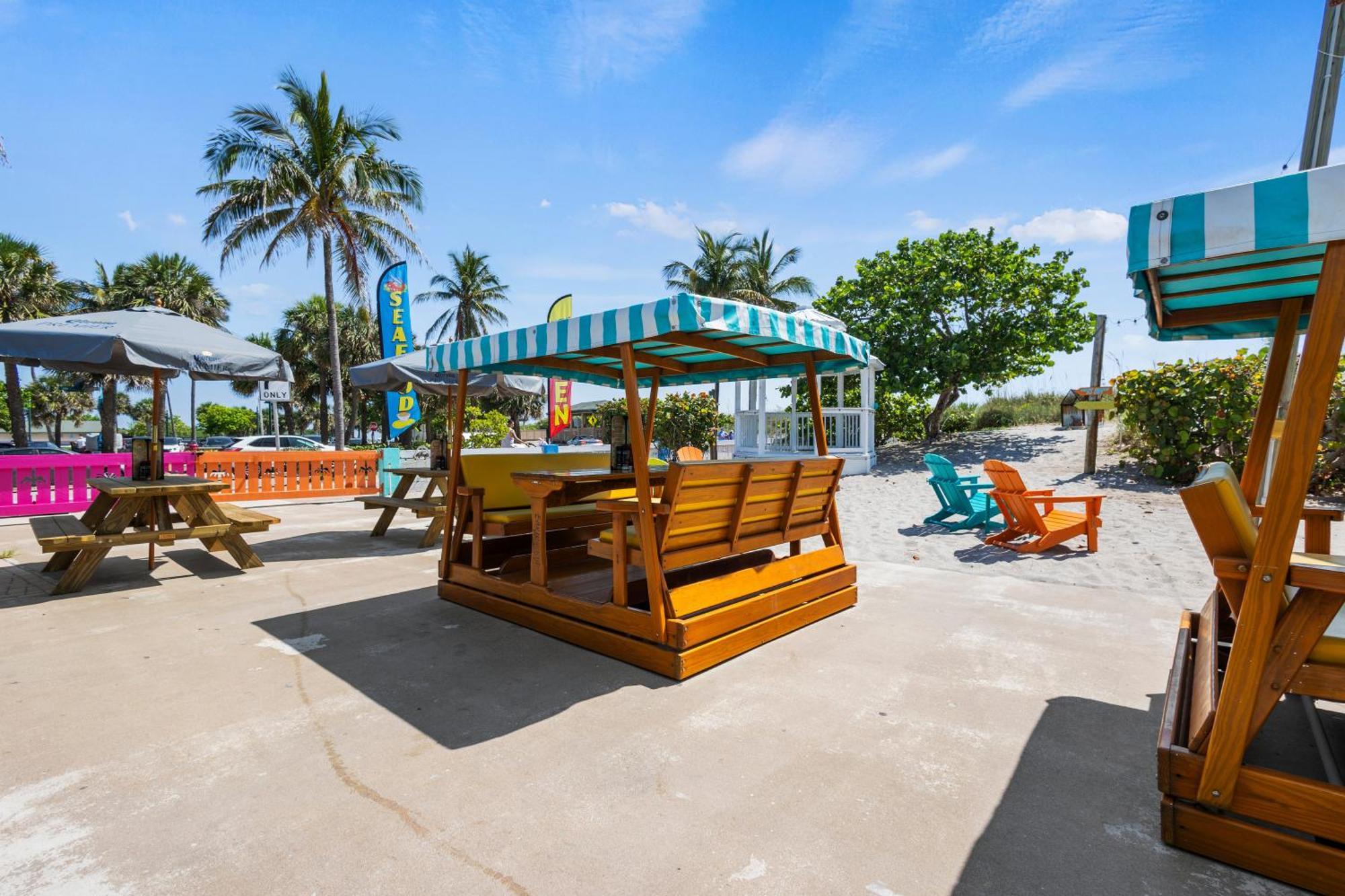 Ocean View Hotel Room With Balcony- King Bed #21 Fort Pierce Exterior foto