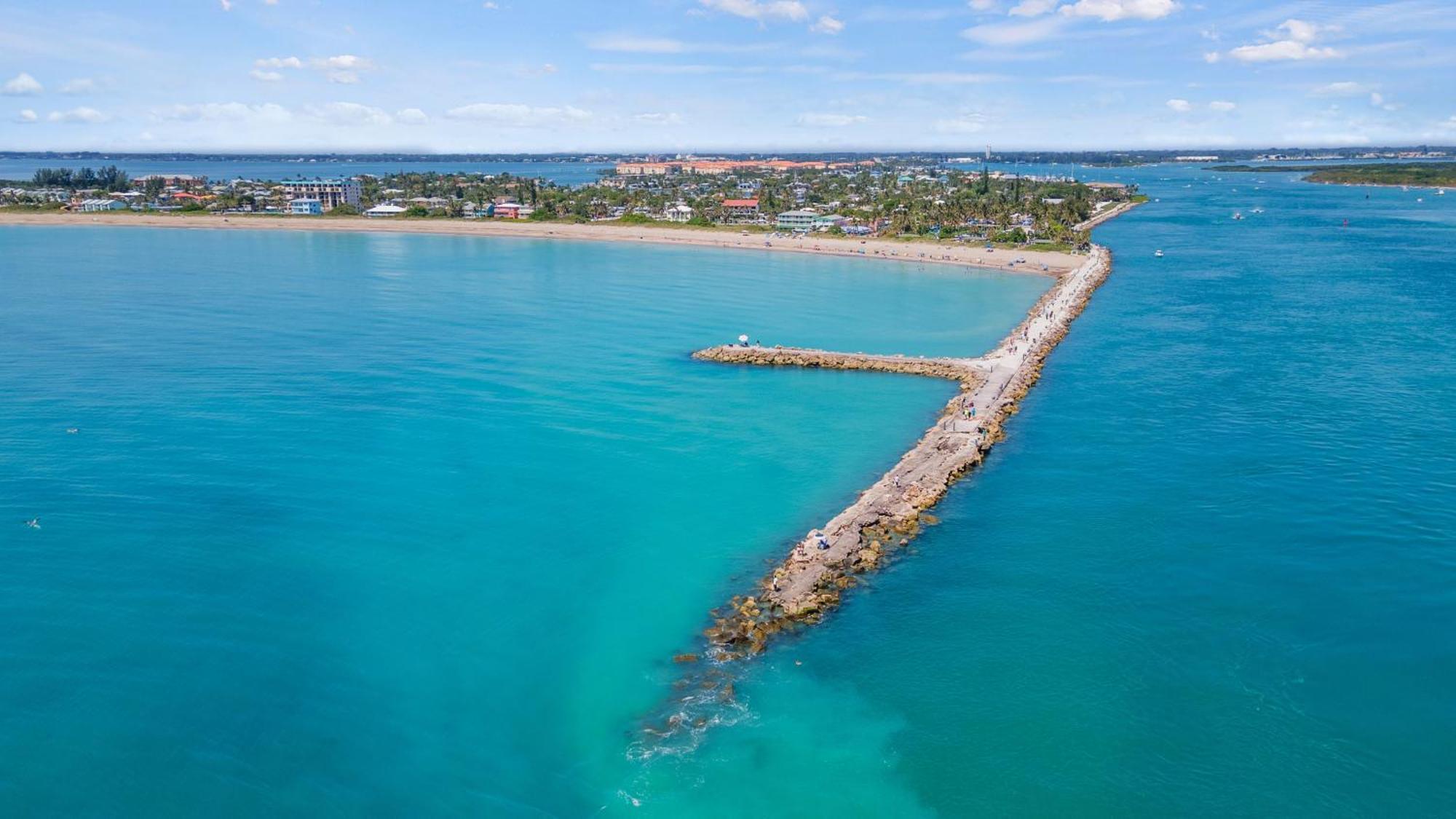 Ocean View Hotel Room With Balcony- King Bed #21 Fort Pierce Exterior foto