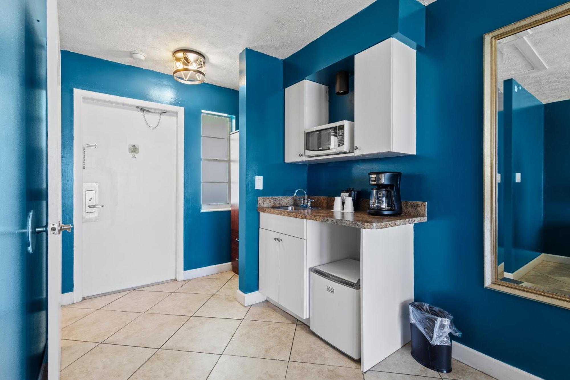 Ocean View Hotel Room With Balcony- King Bed #21 Fort Pierce Exterior foto